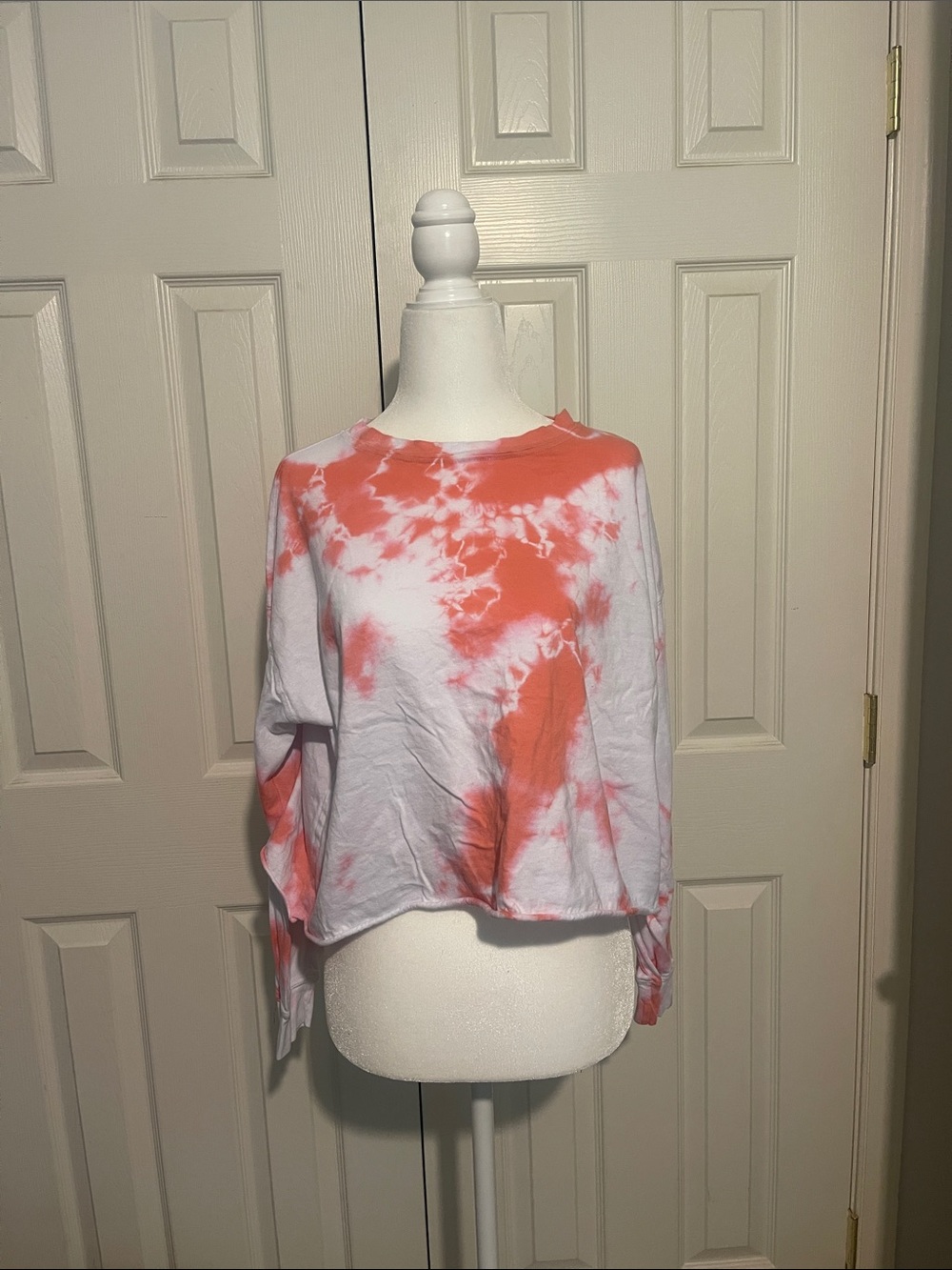 Tie-Dye Cropped Long Sleeve T-Shirt - Coral & White